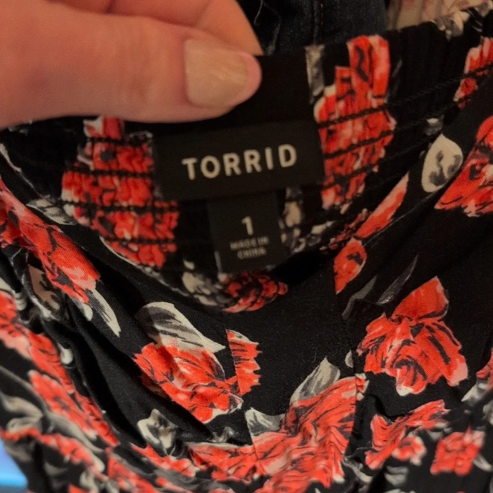Torrid size 1 Floral Black and Red Dress - Picture 2 of 4
